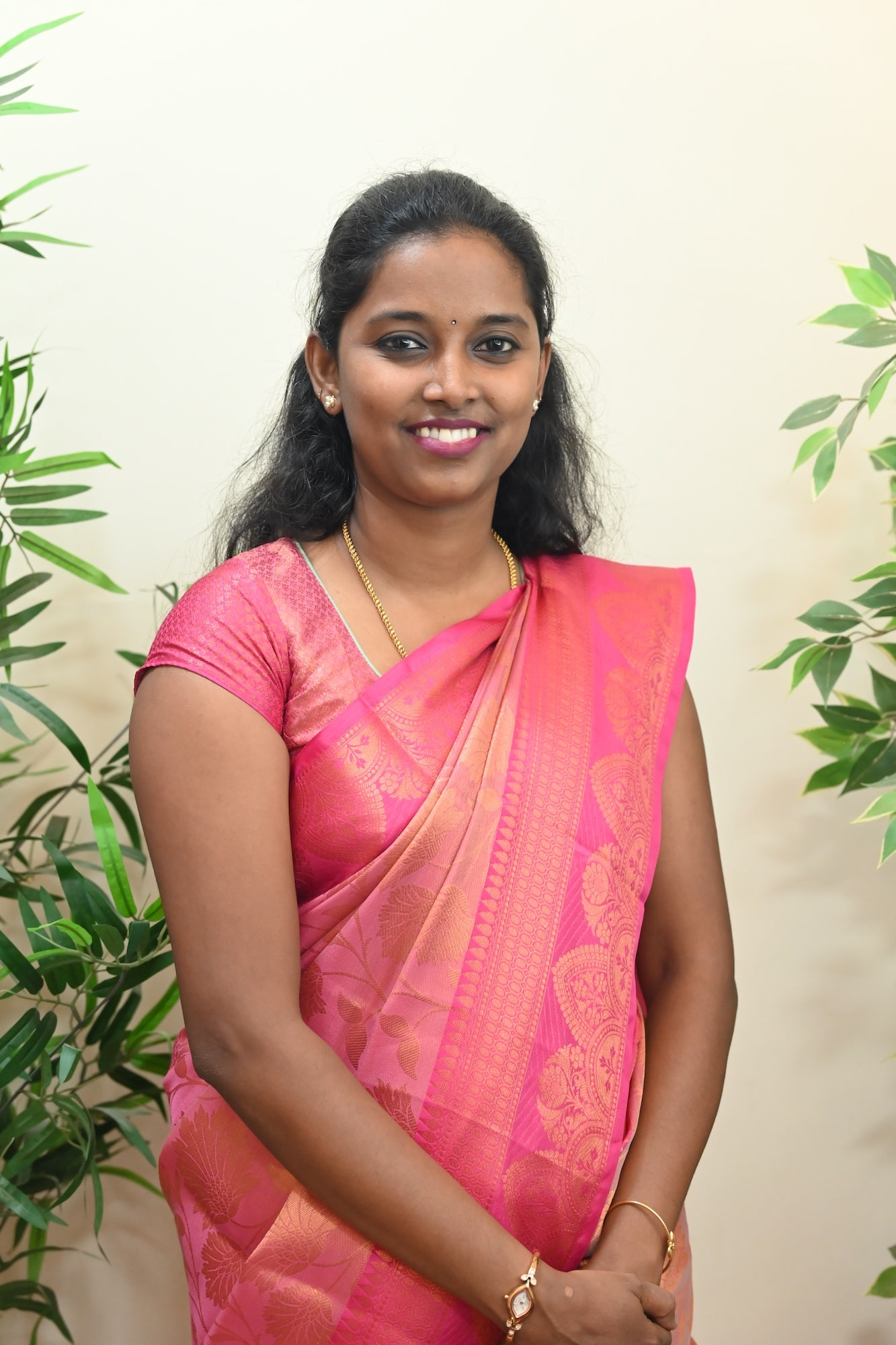 Ms. Divya Rekha